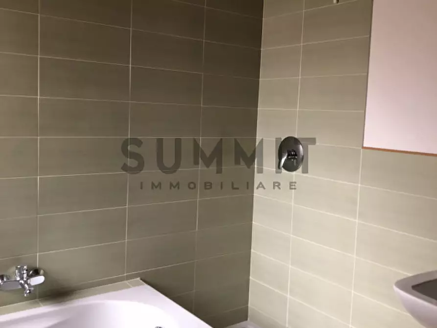 Immagine 22 di Appartamento in vendita  in schio a Schio