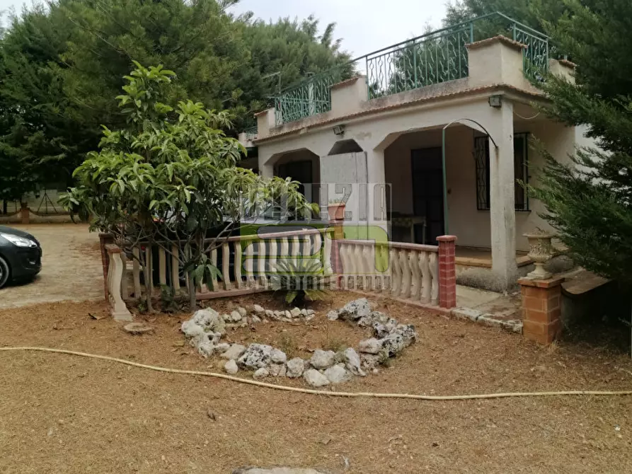 Immagine 7 di Villa in vendita  in contrada carrubella a Avola