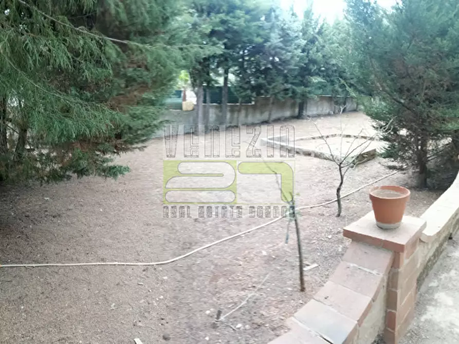 Immagine 15 di Villa in vendita  in contrada carrubella a Avola