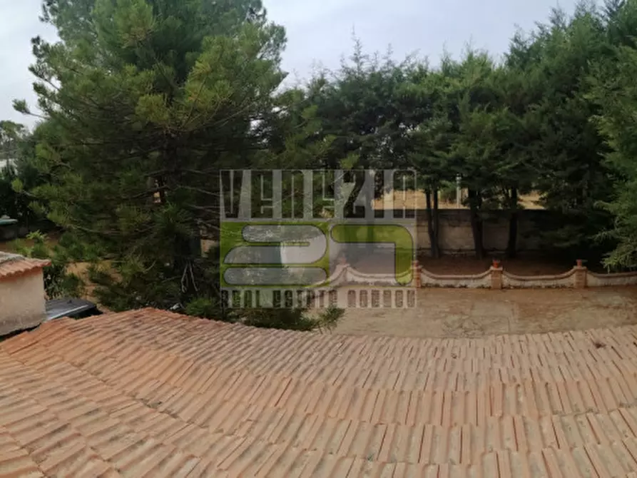 Immagine 29 di Villa in vendita  in contrada carrubella a Avola