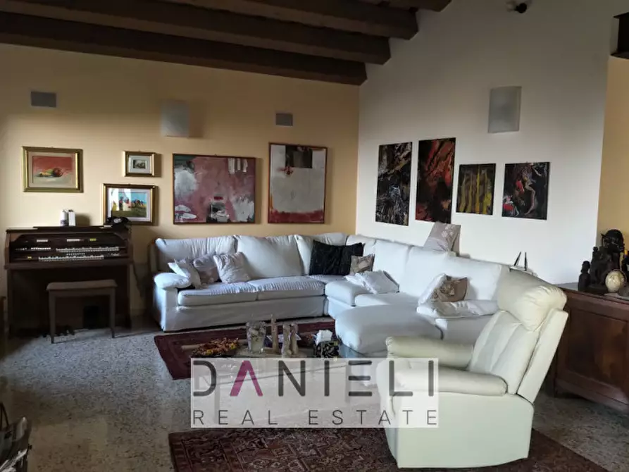 Immagine 3 di Villa in vendita  in Via Piave a Brendola