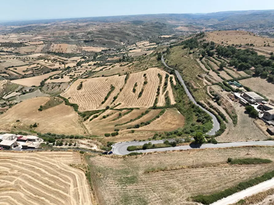 Immagine 12 di Terreno in vendita  in C.da Fontanelle a Giarratana