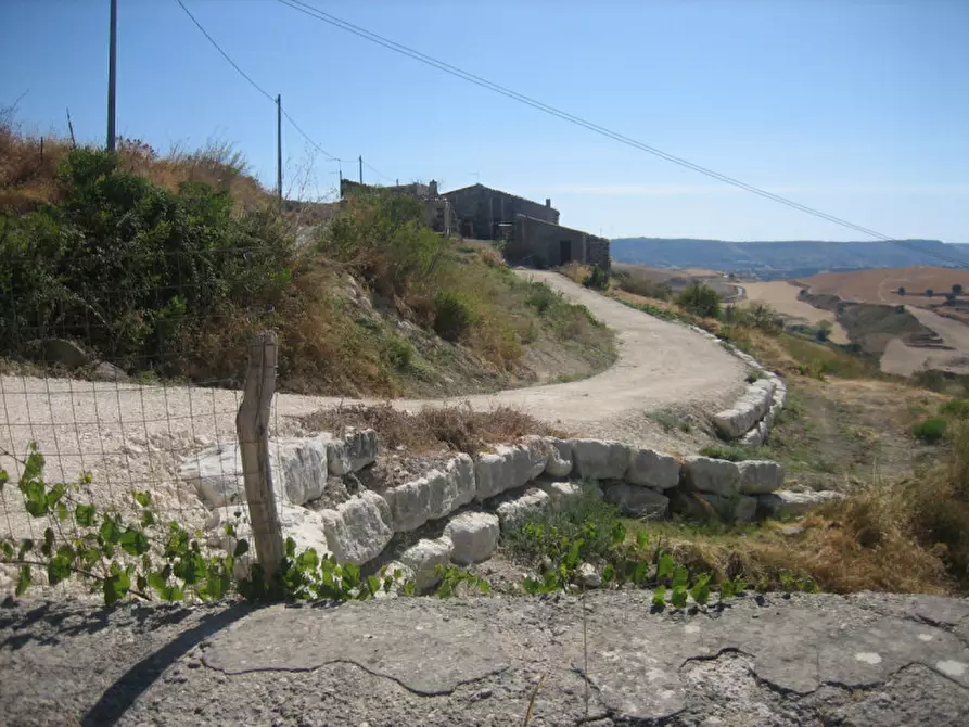 Immagine 19 di Terreno in vendita  in C.da Fontanelle a Giarratana