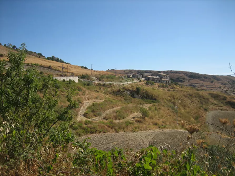 Immagine 24 di Terreno in vendita  in C.da Fontanelle a Giarratana