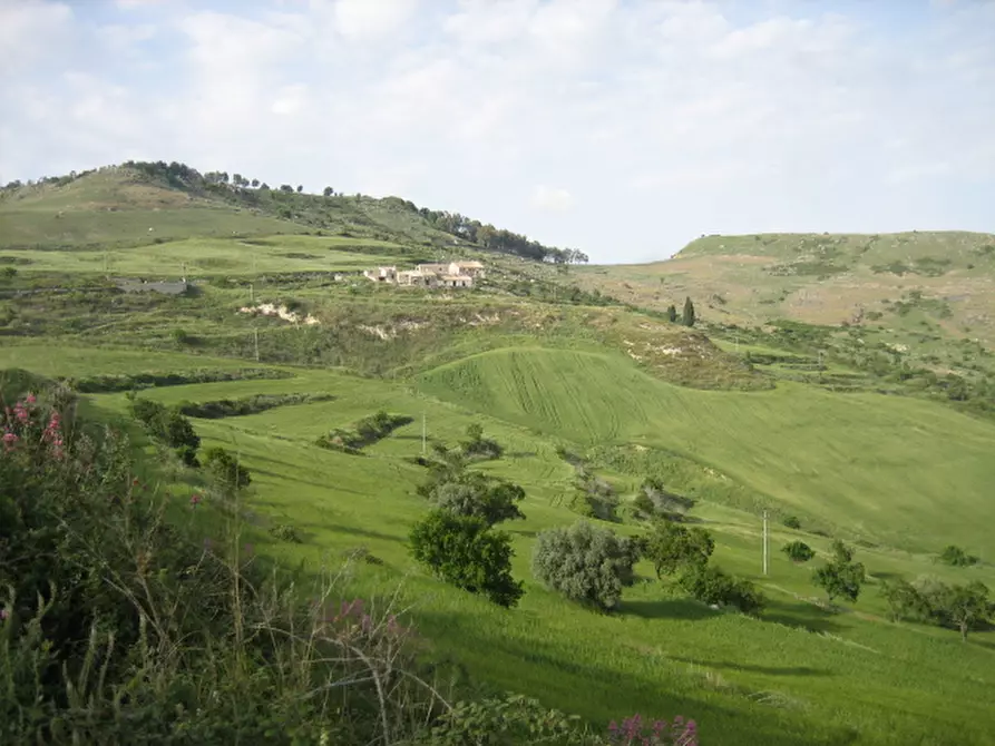 Immagine 44 di Terreno in vendita  in C.da Fontanelle a Giarratana