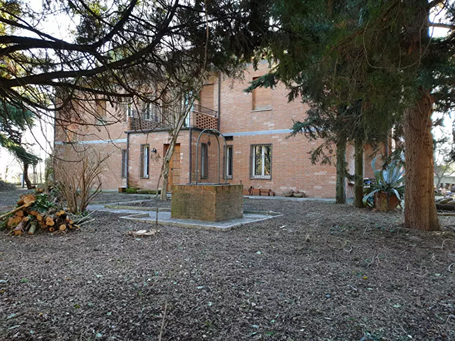 Immagine 1 di Villa in vendita  in via violone di gattolino a Cesena
