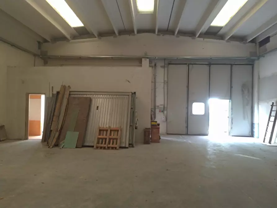 Immagine 4 di Capannone industriale in affitto  a Concordia Sulla Secchia