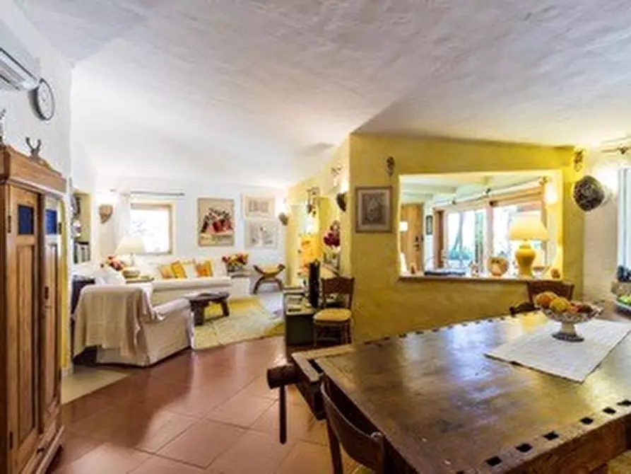 Immagine 7 di Villa in vendita  a Arzachena