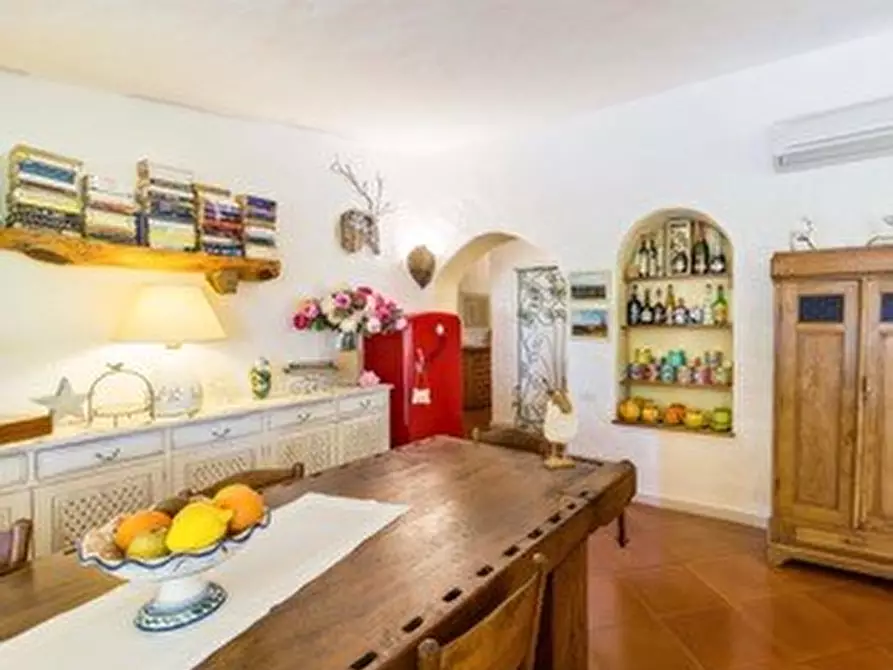Immagine 12 di Villa in vendita  a Arzachena