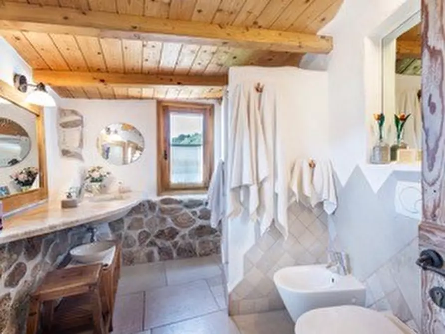 Immagine 22 di Villa in vendita  a Arzachena