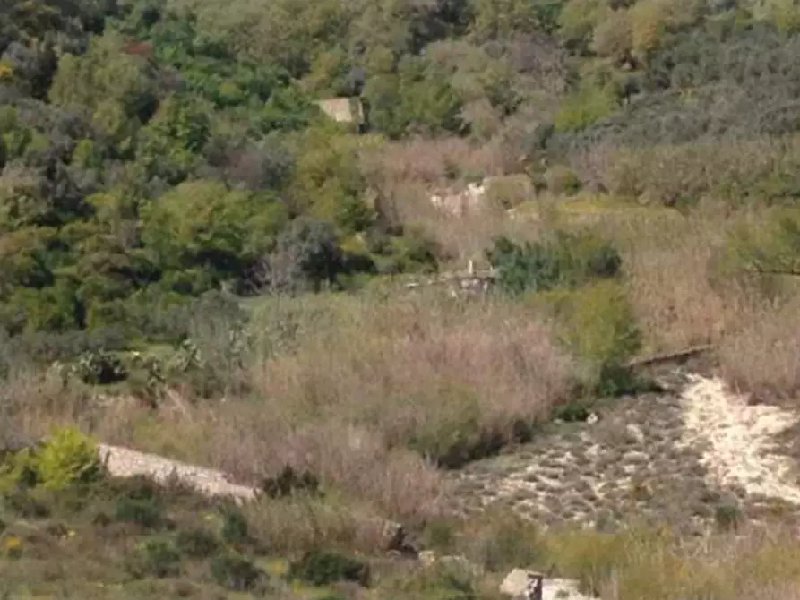 Immagine 1 di Terreno in vendita  in Località Sambrase a Santa Caterina Dello Ionio