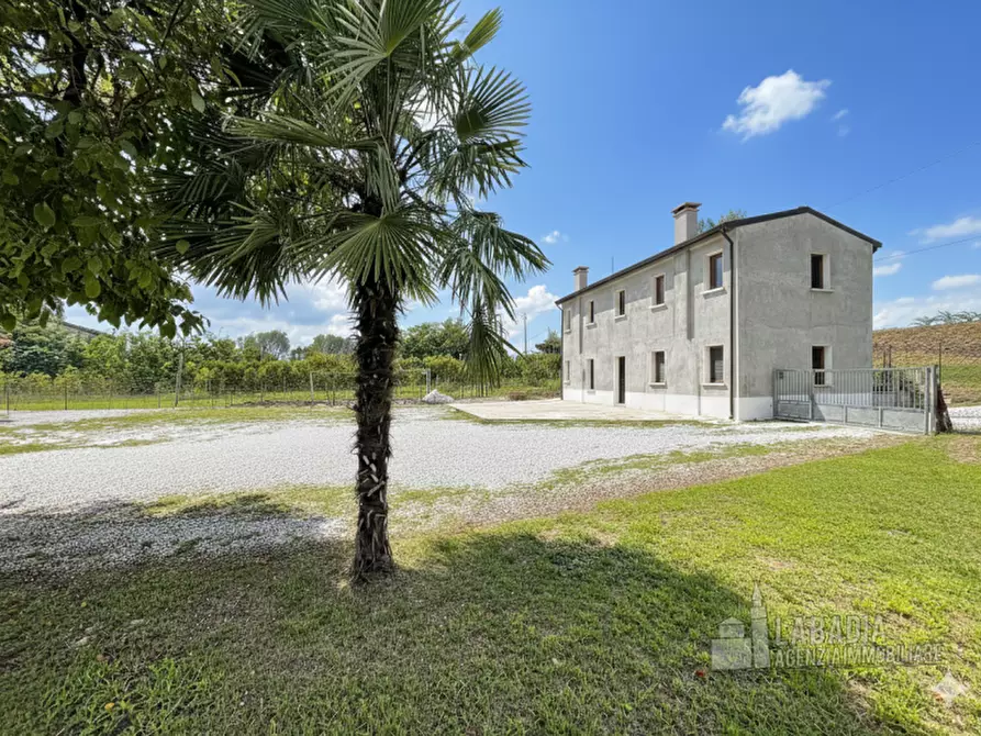Immagine 7 di Casa indipendente in vendita  in Via Gardese 379 a Giacciano Con Baruchella