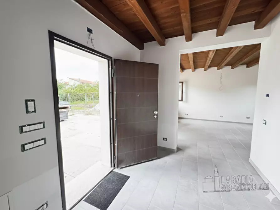 Immagine 8 di Casa indipendente in vendita  in Via Gardese 379 a Giacciano Con Baruchella