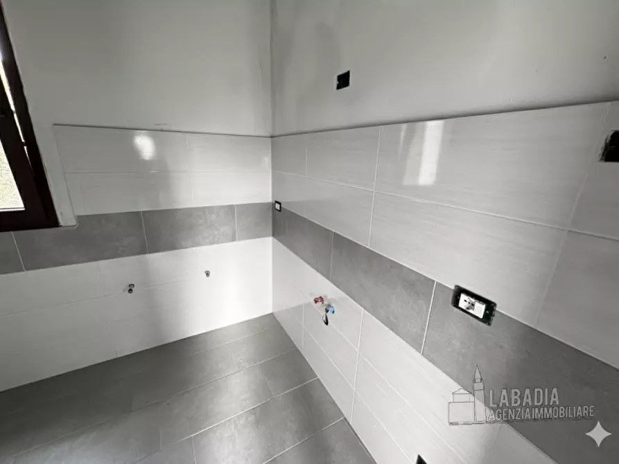 Immagine 12 di Casa indipendente in vendita  in Via Gardese 379 a Giacciano Con Baruchella