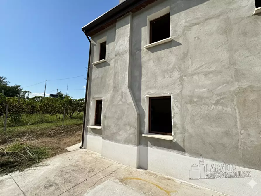 Immagine 14 di Casa indipendente in vendita  in Via Gardese 379 a Giacciano Con Baruchella