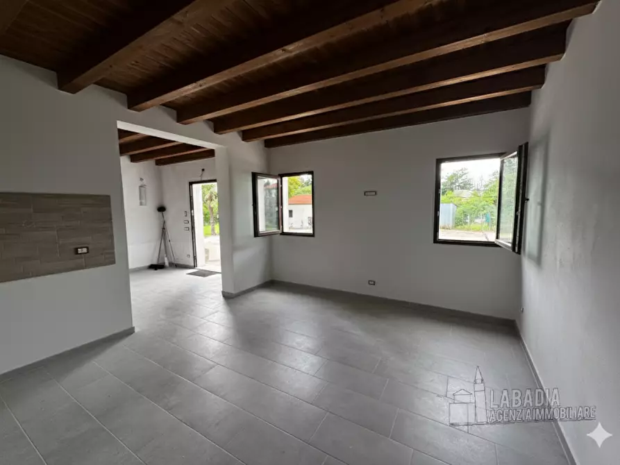 Immagine 38 di Casa indipendente in vendita  in Via Gardese 379 a Giacciano Con Baruchella