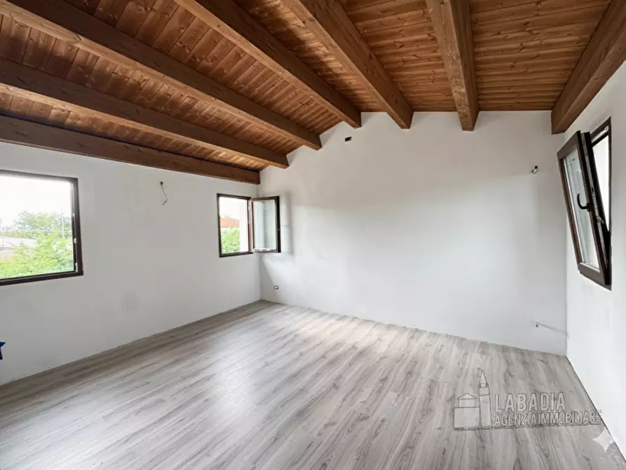 Immagine 39 di Casa indipendente in vendita  in Via Gardese 379 a Giacciano Con Baruchella