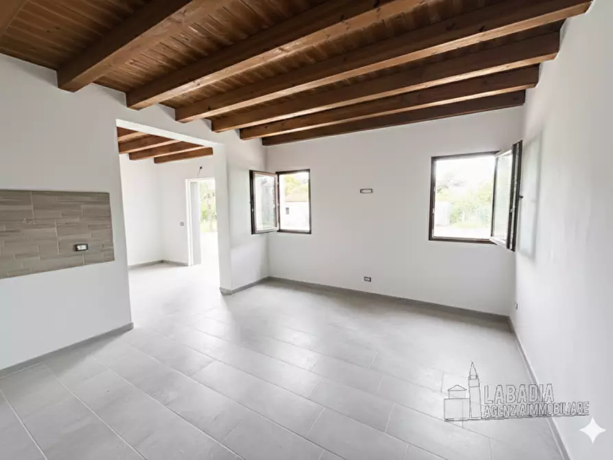 Immagine 44 di Casa indipendente in vendita  in Via Gardese 379 a Giacciano Con Baruchella