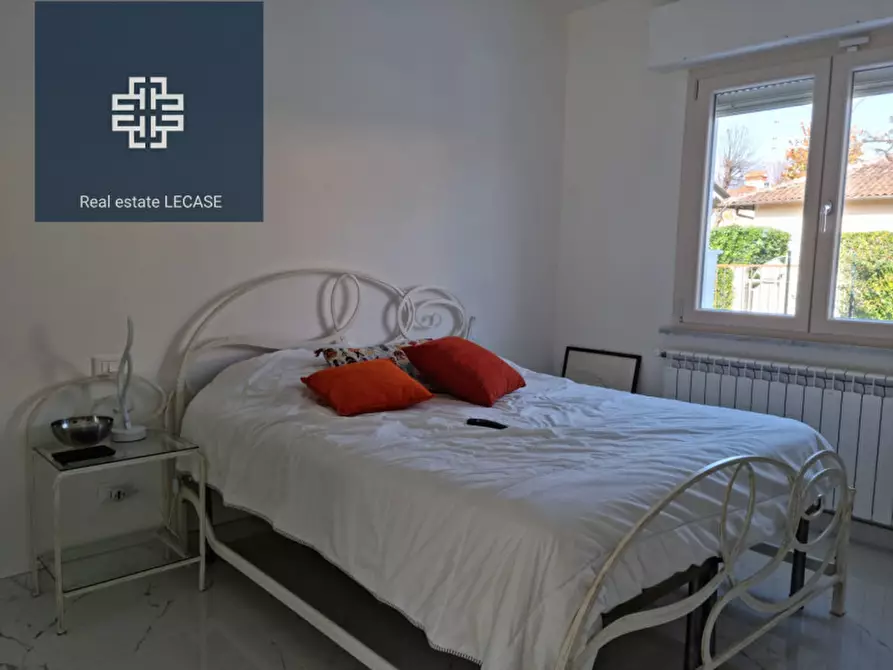 Immagine 24 di Villa in affitto  in Via Quattro Novembre a Forte Dei Marmi