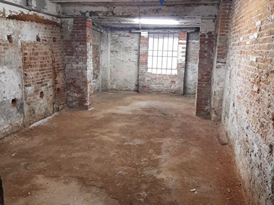 Immagine 2 di Magazzino in affitto  in rialto a Venezia