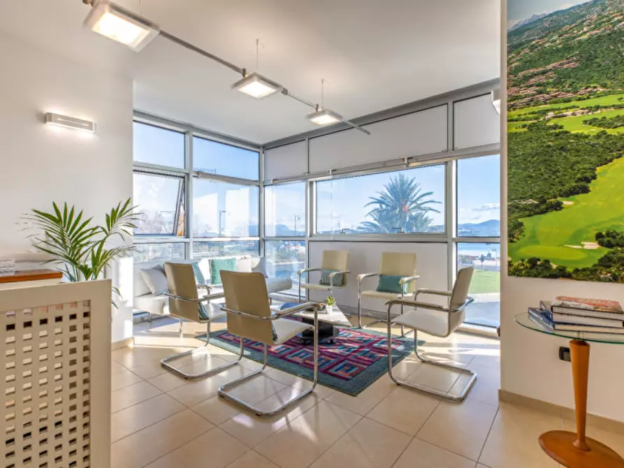 Immagine 16 di Ufficio in affitto  in via genova 59 a Olbia