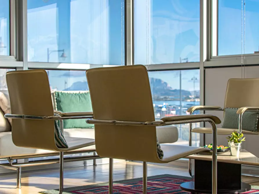 Immagine 17 di Ufficio in affitto  in via genova 59 a Olbia