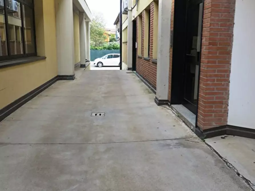 Immagine 7 di Magazzino in vendita  in via Mori n. 6 a Budrio