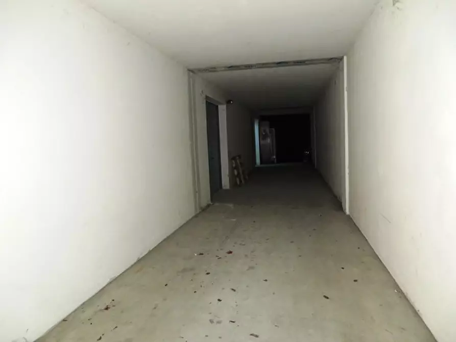 Immagine 9 di Magazzino in vendita  in via Mori n. 6 a Budrio