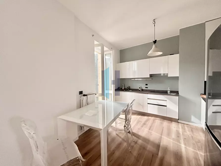 Immagine 2 di Appartamento in affitto  a Brescia