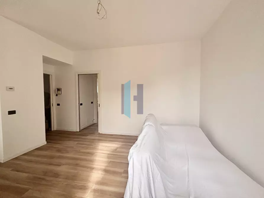 Immagine 6 di Appartamento in affitto  a Brescia