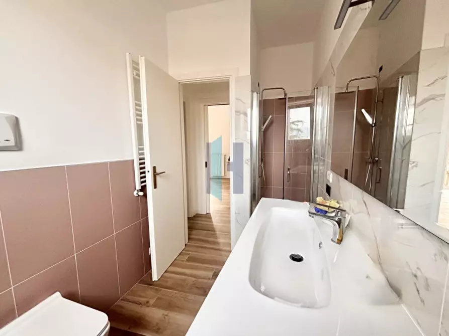 Immagine 10 di Appartamento in affitto  a Brescia