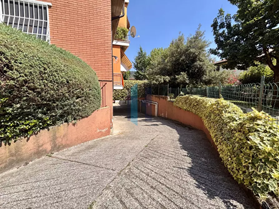 Immagine 12 di Garage in vendita  a Brescia