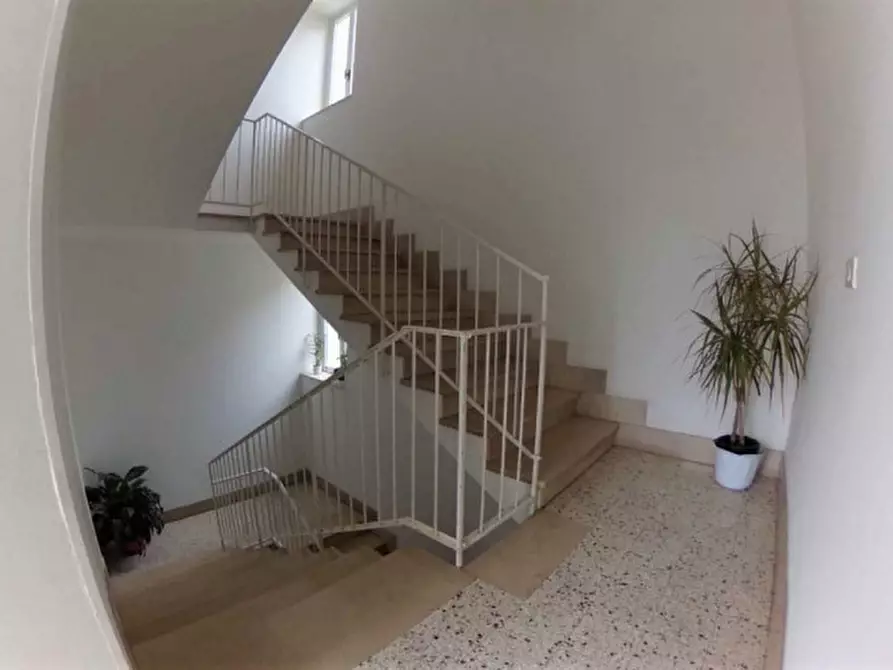 Immagine 21 di Appartamento in vendita  in De Gasperi a Fasano