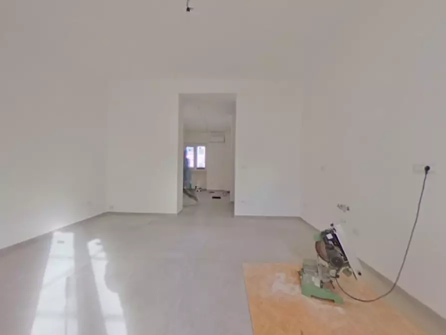 Immagine 26 di Appartamento in vendita  in De Gasperi a Fasano