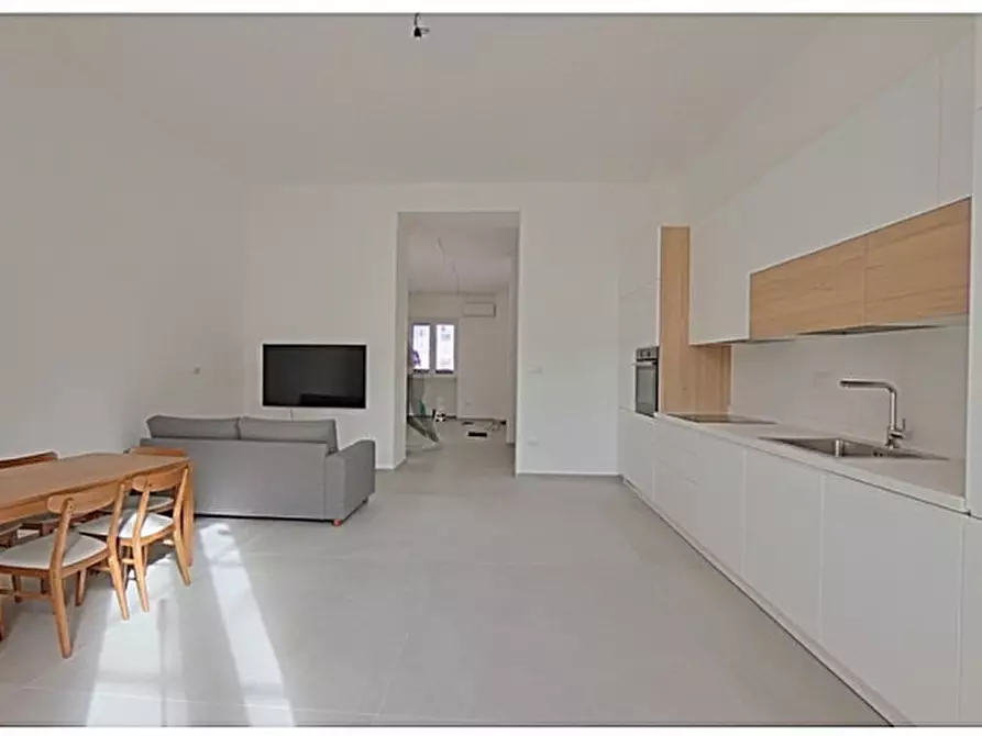 Immagine 32 di Appartamento in vendita  in De Gasperi a Fasano