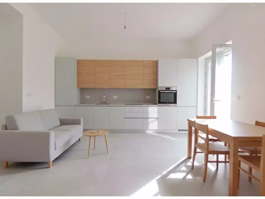 Immagine 34 di Appartamento in vendita  in De Gasperi a Fasano