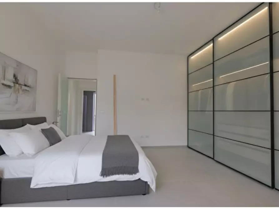 Immagine 48 di Appartamento in vendita  in De Gasperi a Fasano