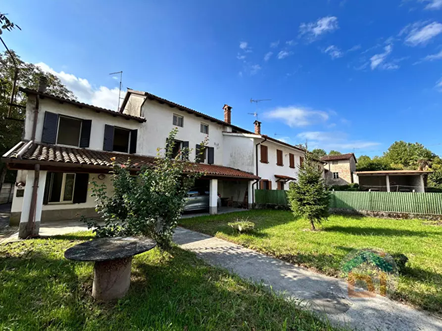 Immagine 2 di Casa bifamiliare in vendita  in strada del salet 5 a Gradisca D'isonzo