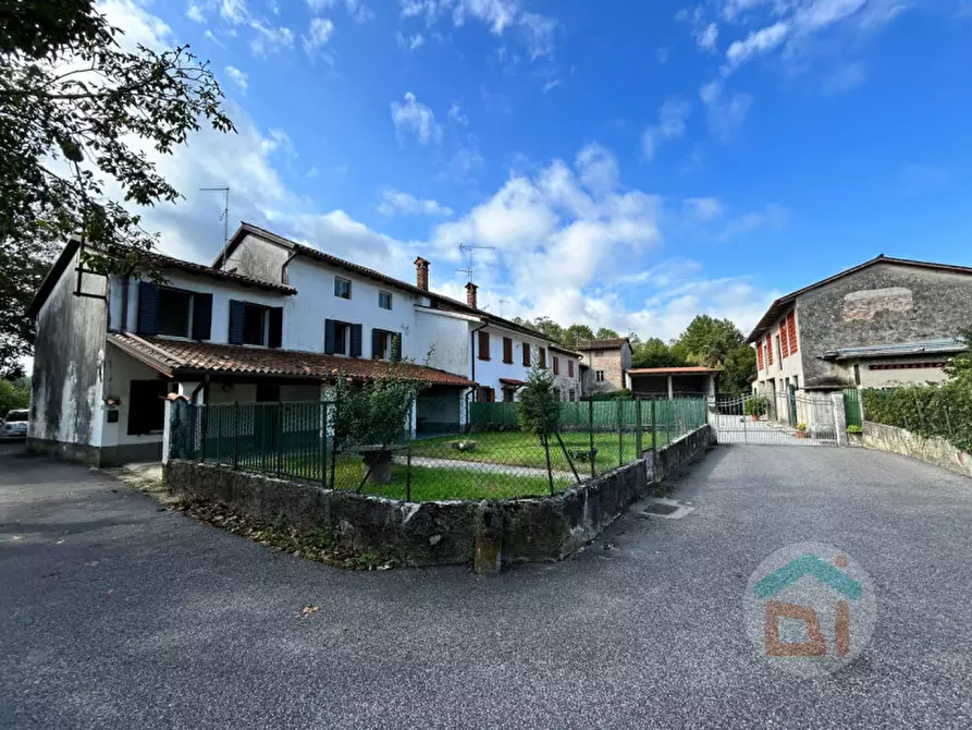 Immagine 18 di Casa bifamiliare in vendita  in strada del salet 5 a Gradisca D'isonzo