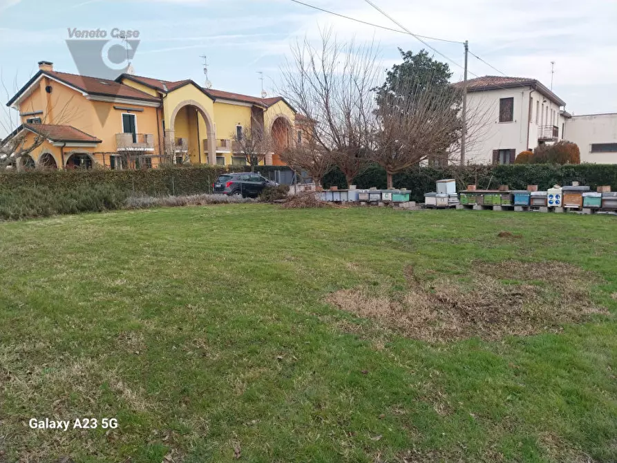 Immagine 1 di Terreno in vendita  a Sant'angelo Di Piove Di Sacco