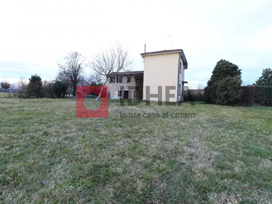Immagine 1 di Casa indipendente in vendita  in Via Monte grappa a Breda Di Piave