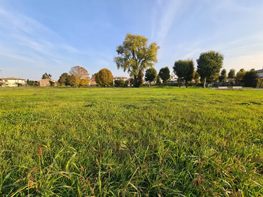 Immagine 3 di Terreno in vendita  in VIA RIGONI STERN a Sant'urbano