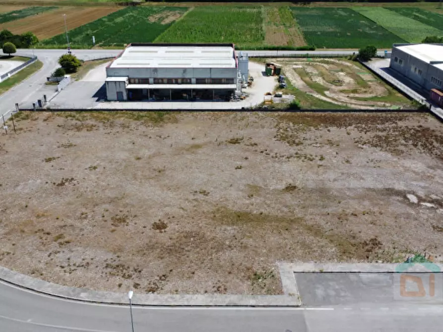 Immagine 16 di Terreno in vendita  in Via remis a San Vito Al Torre