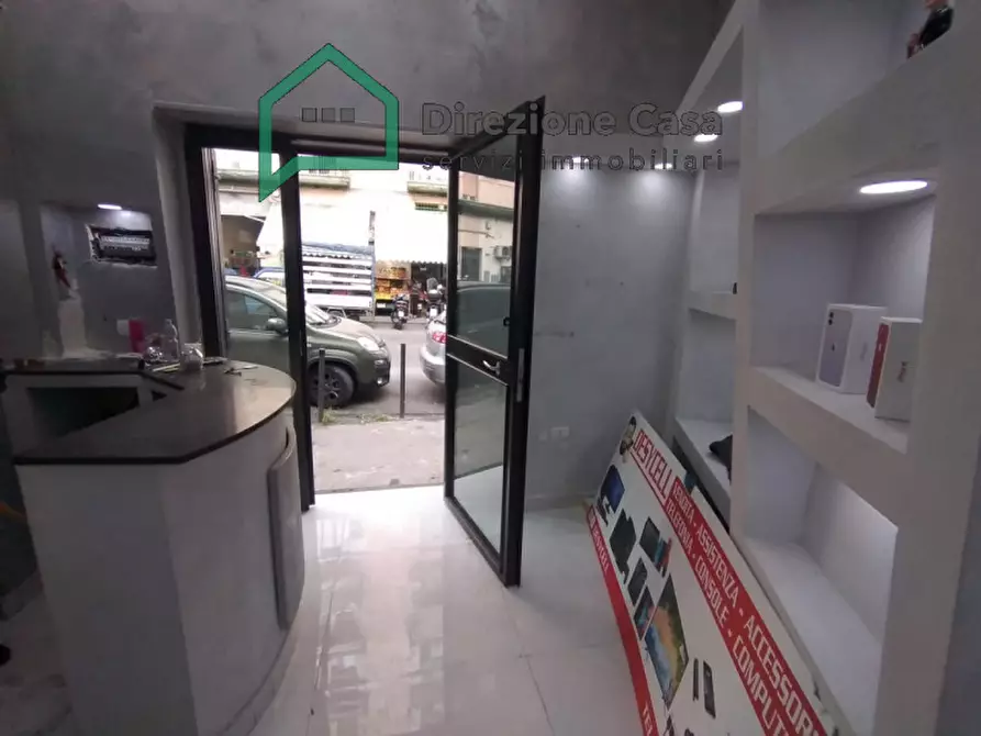 Immagine 9 di Negozio in affitto  in Via Abate minichini, 52 a Napoli