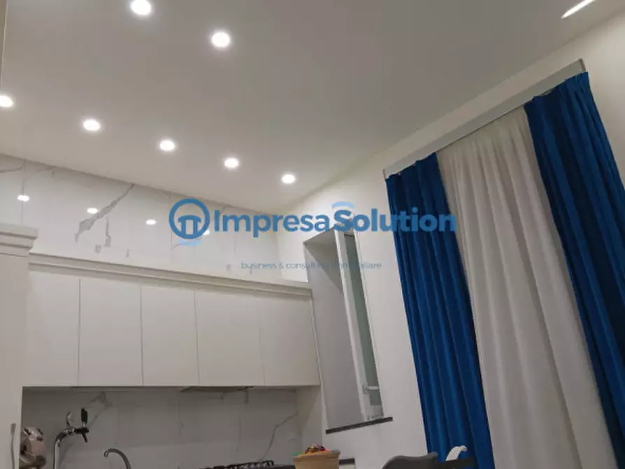 Immagine 9 di Appartamento in vendita  in Via Cesare Rosaroll a Napoli