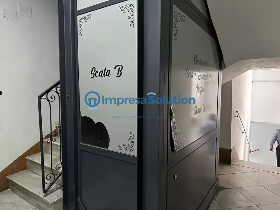 Immagine 15 di Appartamento in vendita  in Via Cesare Rosaroll a Napoli