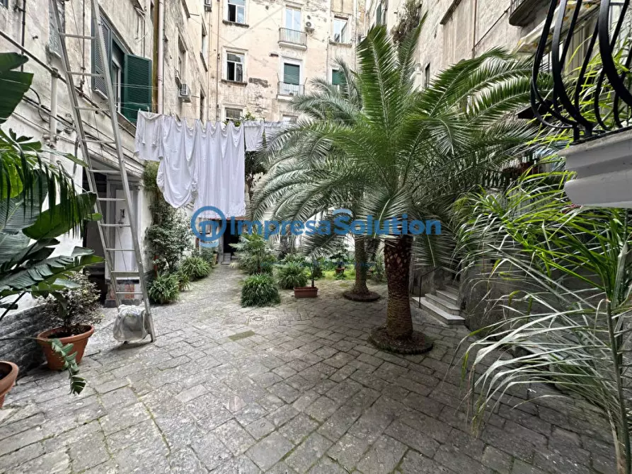 Immagine 16 di Appartamento in vendita  in Via Cesare Rosaroll a Napoli