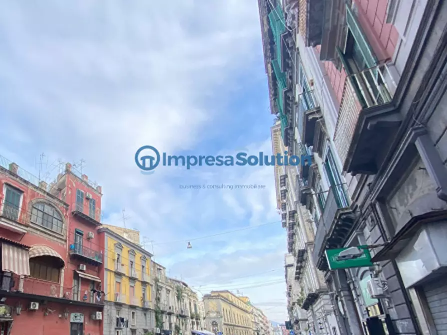 Immagine 1 di Appartamento in vendita  in Via Cesare Rosaroll a Napoli