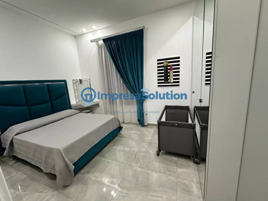 Immagine 6 di Appartamento in vendita  in Via Cesare Rosaroll a Napoli