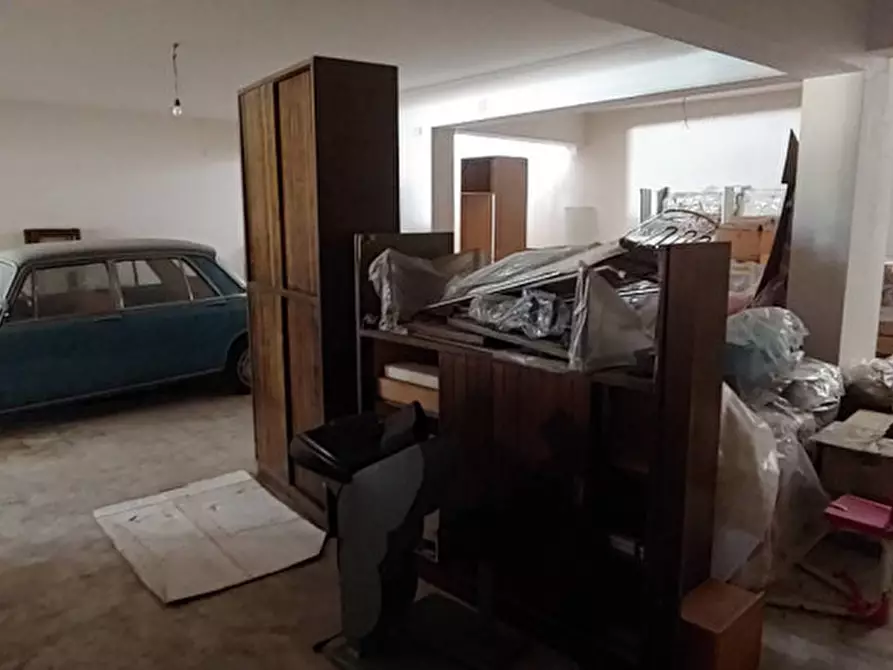 Immagine 9 di Negozio in vendita  in via degli oleandri a Santa Lucia Del Mela